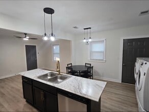 986 Eldridge Ave in Memphis, TN - Foto de edificio - Building Photo