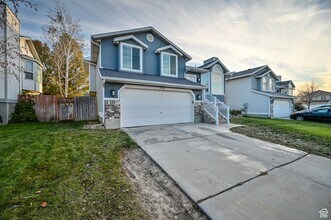 172 Bridgepark Cir in Draper, UT - Building Photo - Building Photo