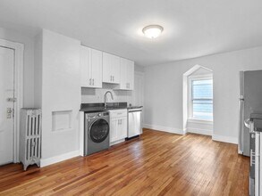 22 Orchard St in Cambridge, MA - Building Photo - Building Photo