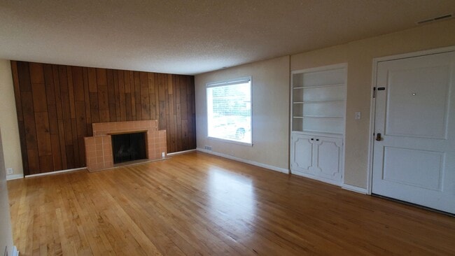 7390 S 2300 E in Cottonwood Heights, UT - Building Photo - Building Photo