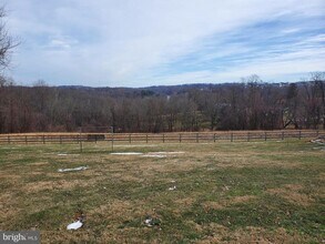 119 Mt Airy Rd in Coatesville, PA - Building Photo - Building Photo