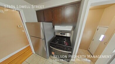 17404 Lowell St in Roseville, MI - Building Photo - Building Photo