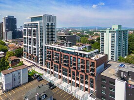 The Charlotte in Ottawa, ON - Building Photo