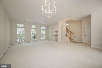 310 Cross Green St in Gaithersburg, MD - Building Photo - Building Photo