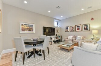 133 Appleton St, Unit 1 in Boston, MA - Foto de edificio - Building Photo