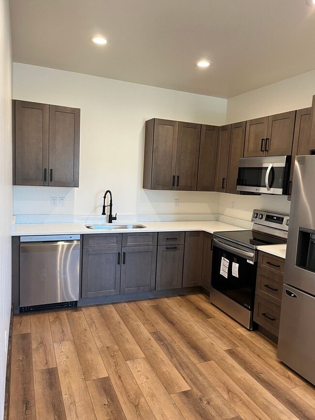 591 S Teton Ave in Sugar City, ID - Building Photo - Building Photo