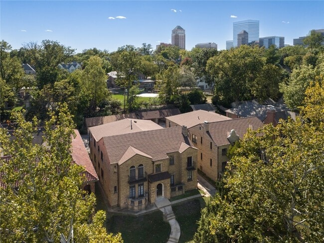 7358 Pershing Ave in University City, MO - Building Photo - Building Photo