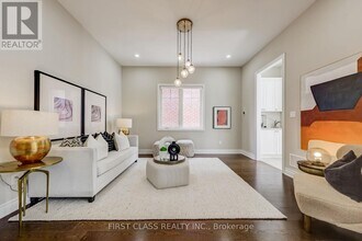 60 Match Point Ct in Aurora, ON - Building Photo - Building Photo