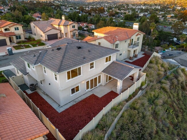 8541 Grove Hill Ct in Lemon Grove, CA - Building Photo - Building Photo