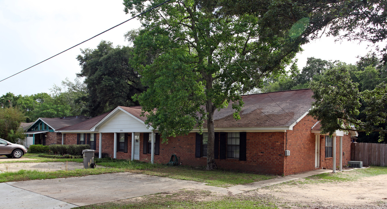 8404-8408 Carl Dean St in Pensacola, FL - Building Photo