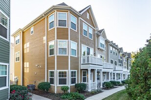 76 Lakeview Pl in Lake Zurich, IL - Building Photo