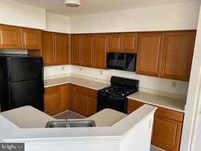 45 Lincoln Dr in Downingtown, PA - Building Photo - Building Photo