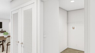 611 Holiday Park Village in Jamestown, ND - Building Photo - Building Photo