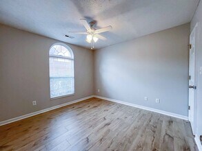 6812 Pemmbrooke Shire Ln in Knoxville, TN - Building Photo - Building Photo