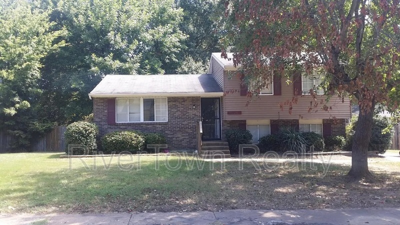 4328 Park Forest Dr in Memphis, TN - Building Photo