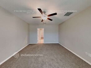 11270 Riley Pines Cir in Gibsonton, FL - Foto de edificio - Building Photo