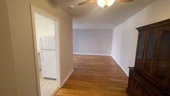 3 Sadore Ln, Unit 3R in Yonkers, NY - Building Photo