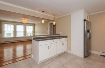 11 Cedar St in Salem, MA - Building Photo - Building Photo