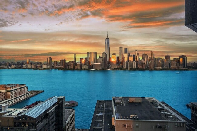 99 Hudson St in Jersey City, NJ - Foto de edificio - Building Photo