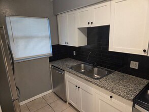 1027 Captiva Point in Lakeland, FL - Building Photo - Building Photo