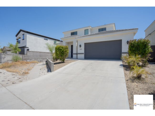 property at 1409 E Shangri La Rd