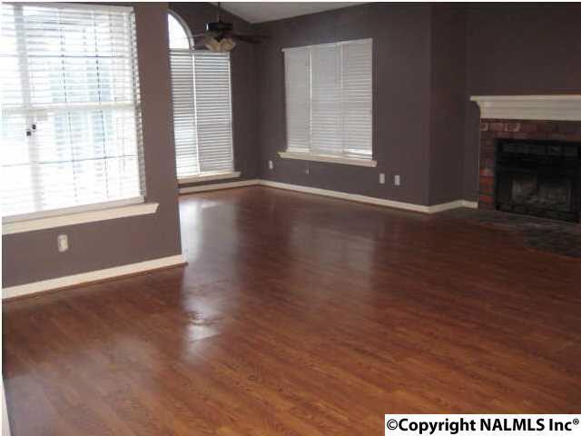 215 Waters Edge Ln in Madison, AL - Building Photo - Building Photo