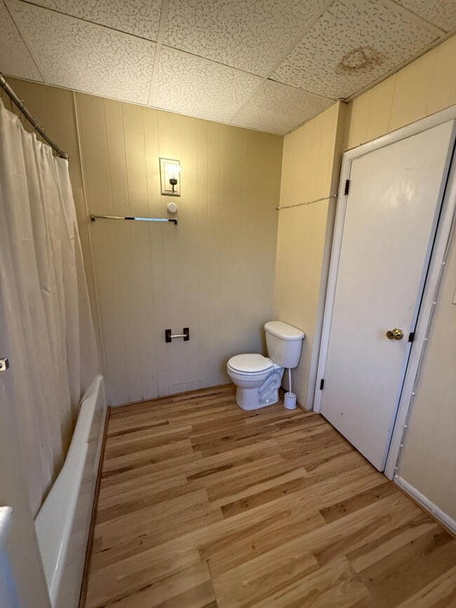 500 N Main St in Fairfield, IA - Building Photo - Building Photo