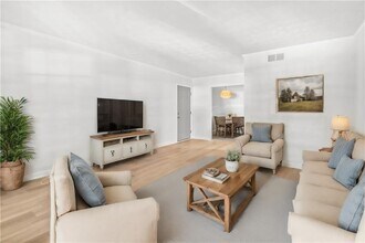 3527 Essex Ave in Atlanta, GA - Building Photo - Building Photo