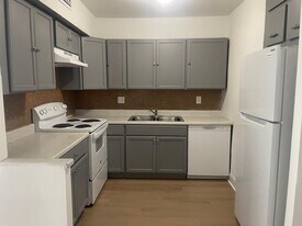 2029 NW 46th Ave in Lauderhill, FL - Building Photo