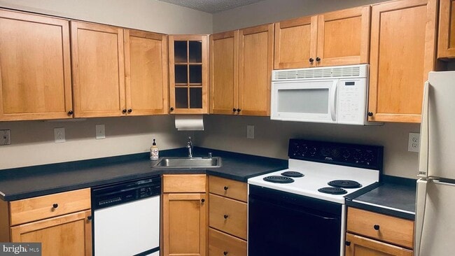 property at 11723 Karbon Hill Ct