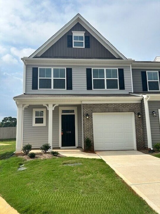 130 Arbor Trl in Powdersville, SC - Building Photo