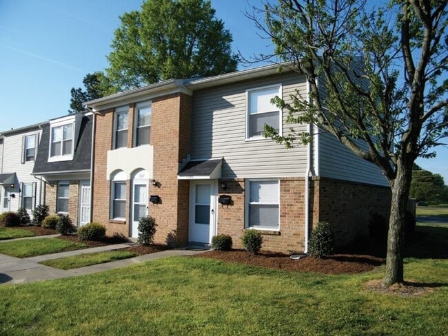 1518 Darren Cir in Portsmouth, VA - Building Photo - Building Photo