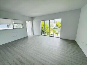 2033 Calais Dr in Miami Beach, FL - Building Photo - Building Photo