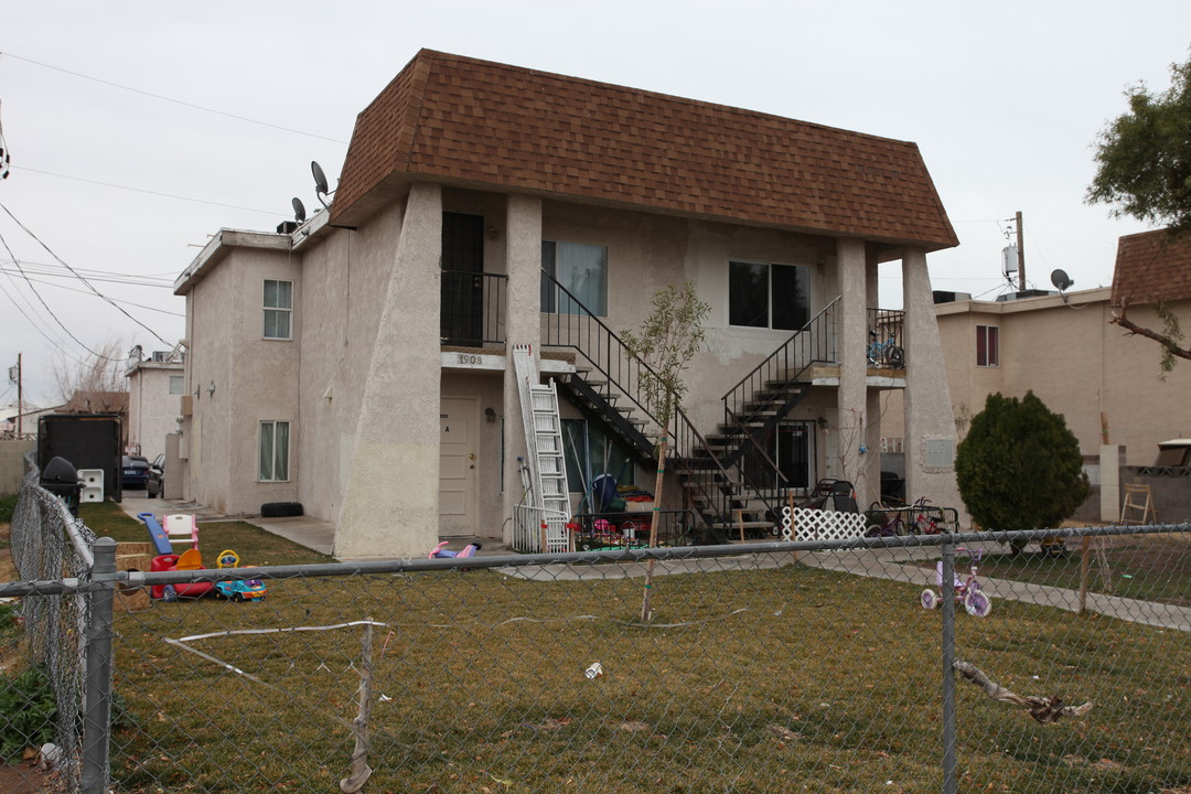 1908 Alwill St in Las Vegas, NV - Building Photo