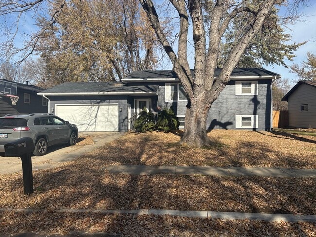 property at 5816 W 51st St