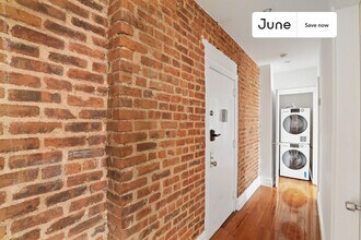 23 E 109th St in New York, NY - Building Photo - Building Photo