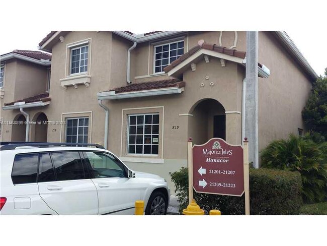 property at 21205 NW 14th Pl