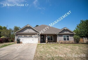 16 Night Hawk Ct in Fort Mitchell, AL - Building Photo