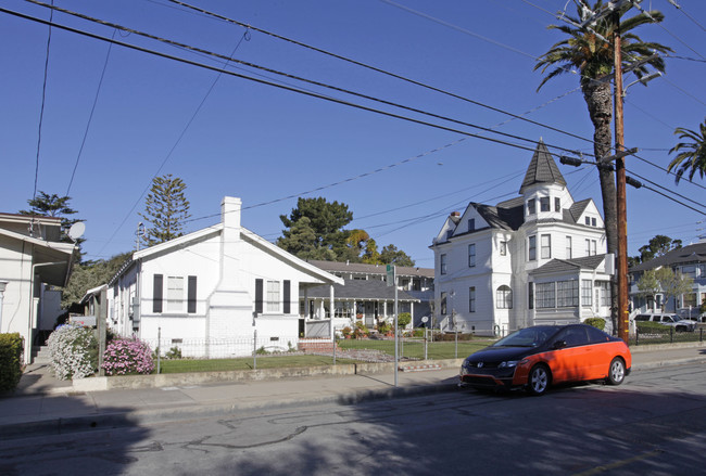 504-508 Van Buren St in Monterey, CA - Foto de edificio - Building Photo