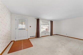 4813 Sandy Dr in Monroeville, PA - Building Photo - Building Photo