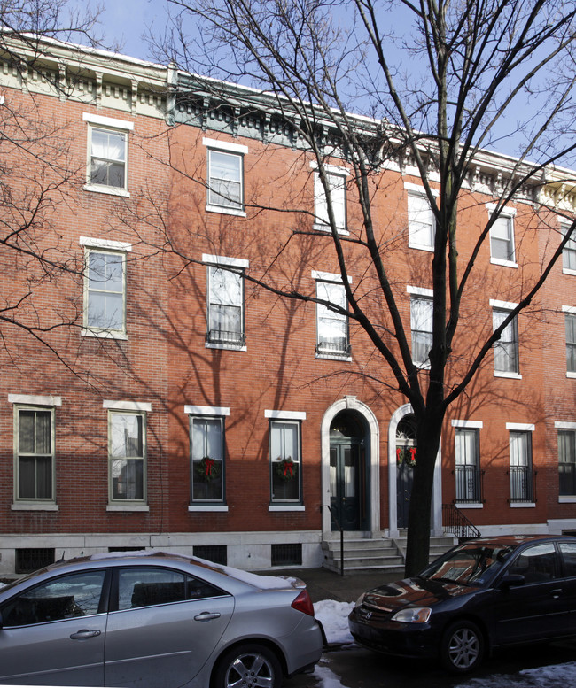 1935 Mt Vernon St in Philadelphia, PA - Foto de edificio - Building Photo