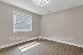 2010 Vermont Ave in Savannah, GA - Building Photo - Building Photo