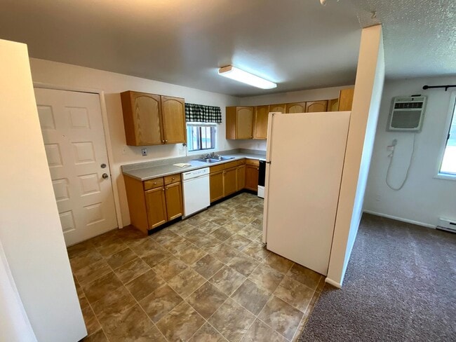 property at 810 Mary Anne Dr