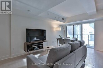 955 Bay St. in Toronto, ON - Building Photo - Building Photo