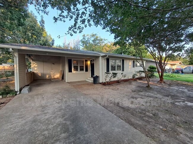 6203 Live Oak St in Greenville, TX - Building Photo - Building Photo