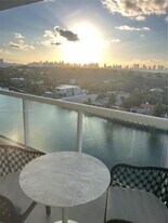 3411 Indian Creek Dr in Miami Beach, FL - Building Photo