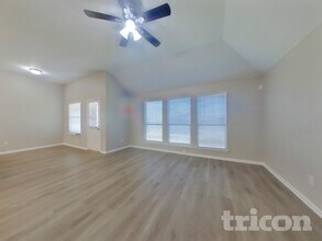 1318 Auburn View Ln in Fresno, TX - Foto de edificio - Building Photo