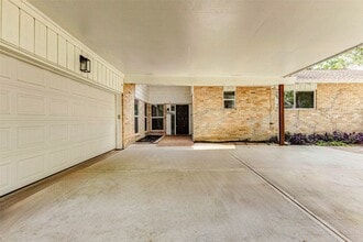 22222 Greenbrook Dr in Houston, TX - Building Photo - Building Photo