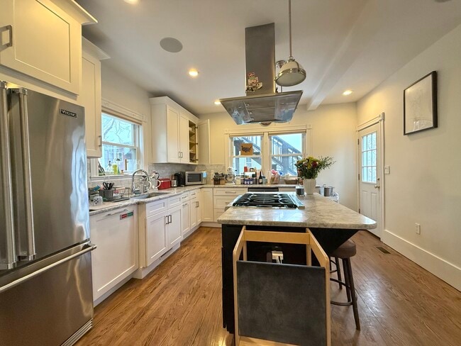 52 Brastow Ave in Somerville, MA - Building Photo - Building Photo