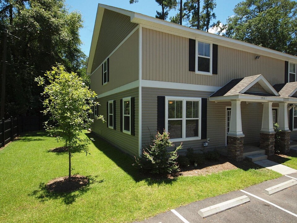 1522 High Rd in Tallahassee, FL - Building Photo